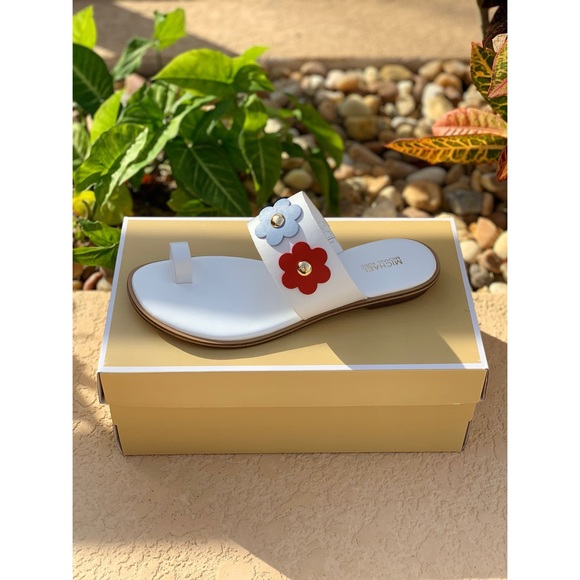 Brand New Michael Kors Sonya Toe Ring Sandal - Picture 2 of 6